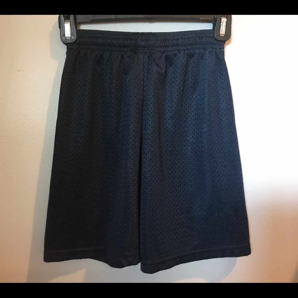Shorts - Picture 2 of 4